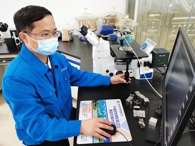 奮斗者說奮進貴州 王海軍——以科技創(chuàng)新“絕招”引領(lǐng)新材料產(chǎn)業(yè)轉(zhuǎn)型